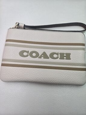 Coach Corner Zip Wristlet with Stripe in chalk white leather. 
Nwt